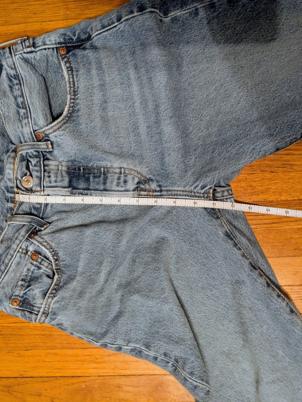 Levi's 501 Button Fly Jeans | Light Wash Denim | Women's Size W28 L30 - Picture 8 of 11